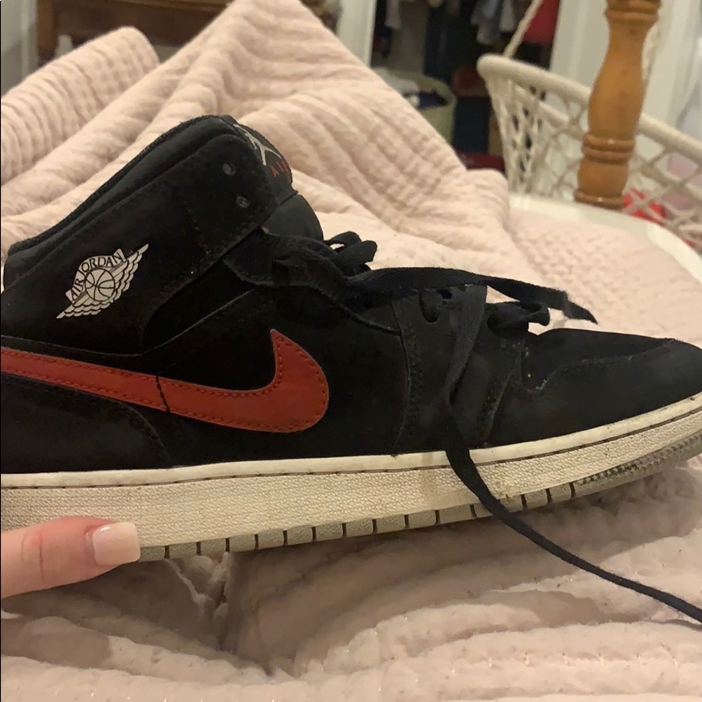 AJ1 mids
